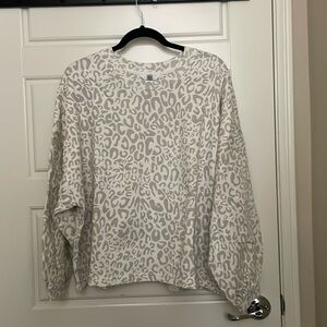 Time and Tru Balloon Sleeve Leopard Crewneck- Cream